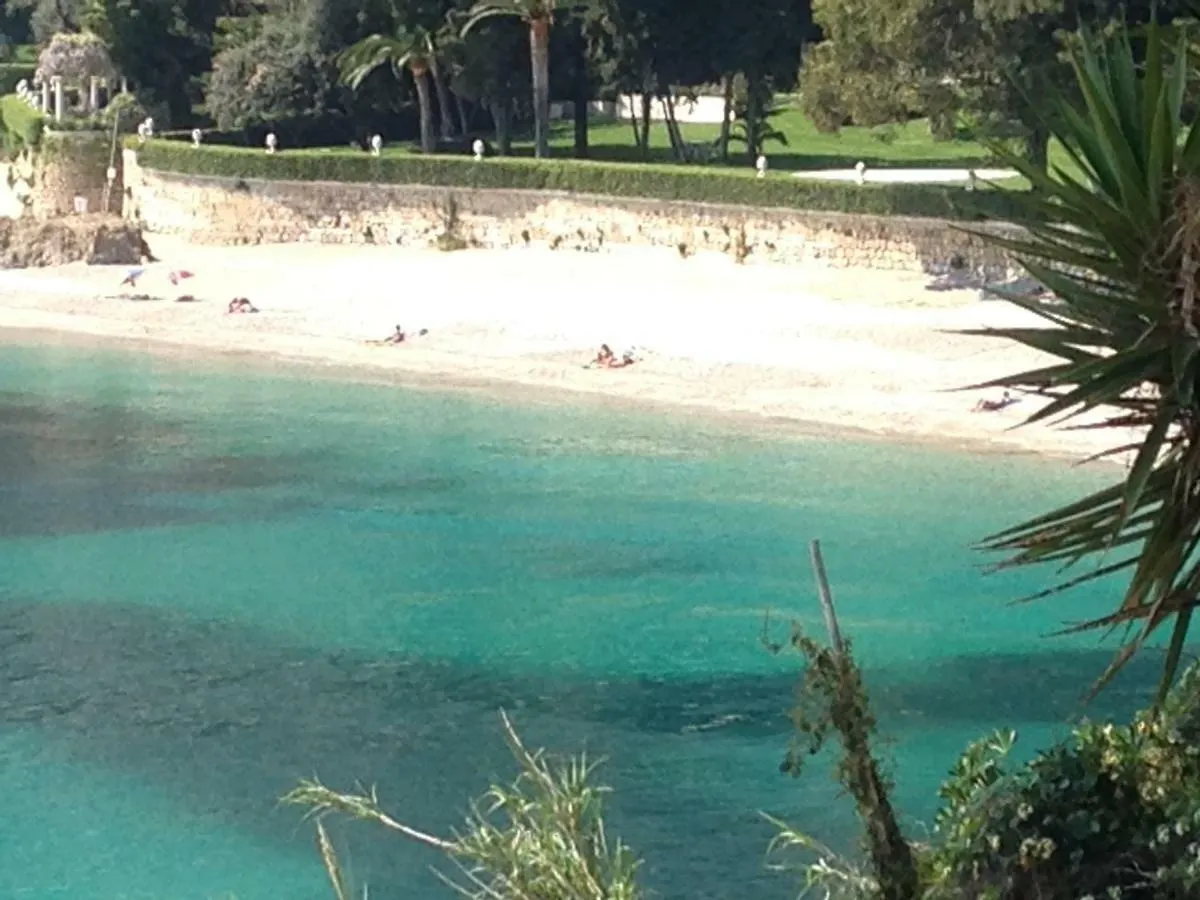 Appartement Les Caroubiers à Roquebrune-Cap-Martin